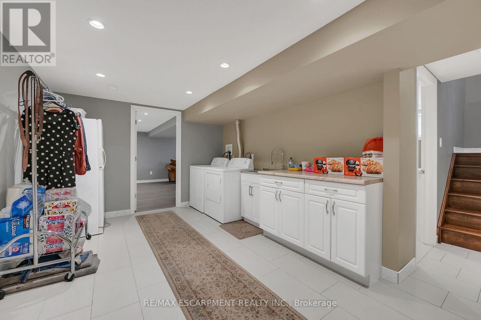 982 Highland Road E, Hamilton (Stoney Creek), Ontario  L8J 3G9 - Photo 33 - X12346302