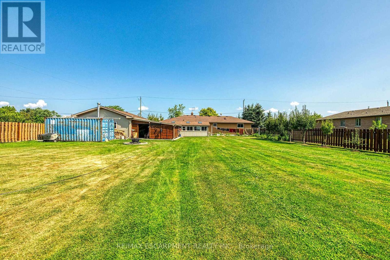 982 Highland Road E, Hamilton (Stoney Creek), Ontario  L8J 3G9 - Photo 41 - X12346302