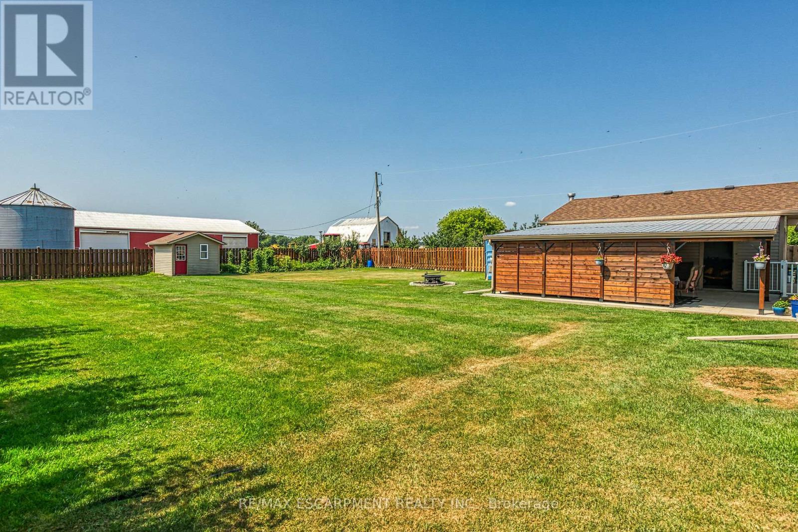 982 Highland Road E, Hamilton (Stoney Creek), Ontario  L8J 3G9 - Photo 44 - X12346302
