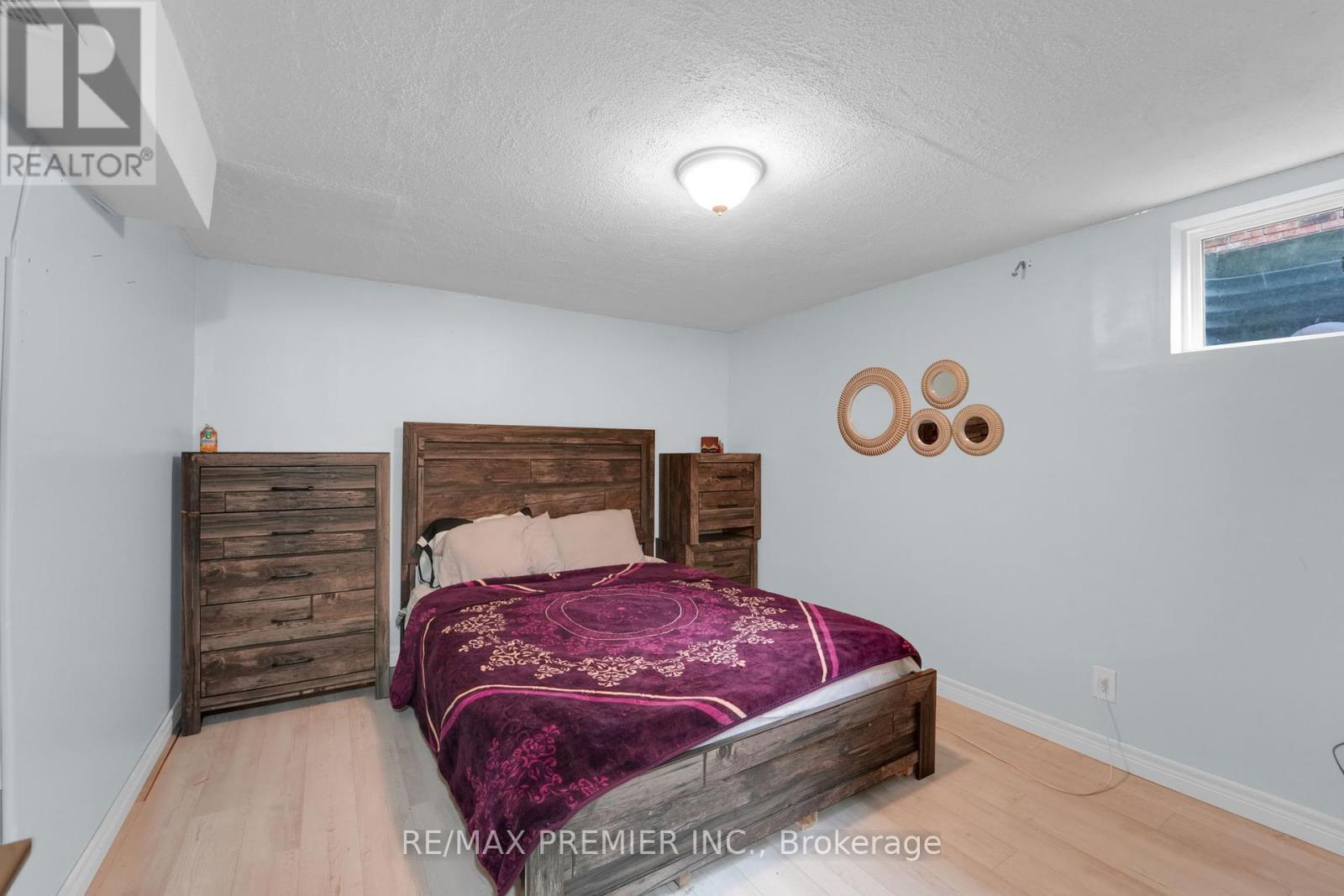 12 The Meadows, St. Catharines (Lakeport), Ontario  L2N 7K7 - Photo 34 - X12346306