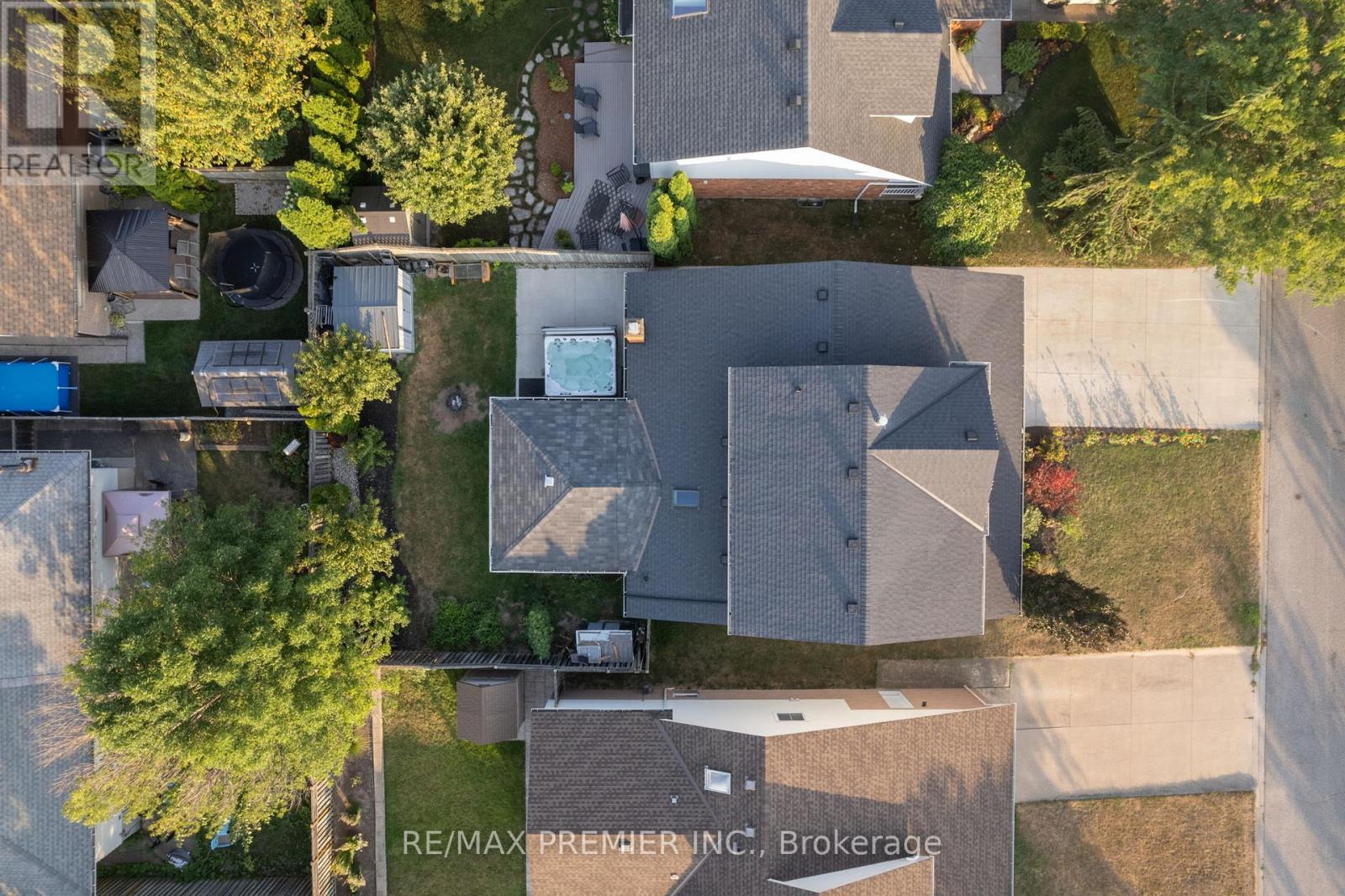 12 The Meadows, St. Catharines (Lakeport), Ontario  L2N 7K7 - Photo 46 - X12346306