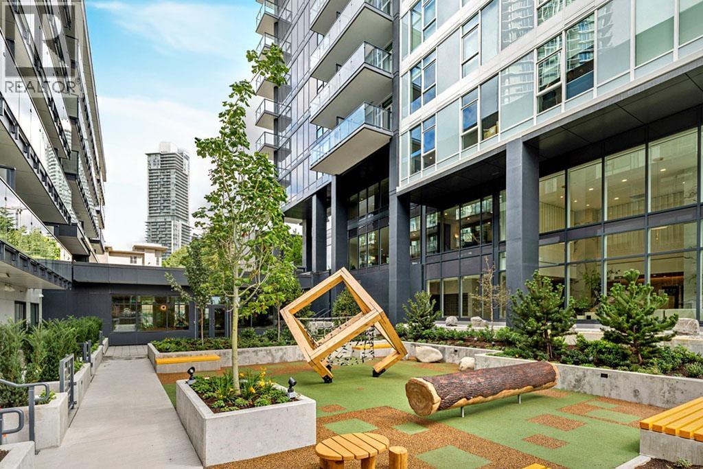 2510 537 Cottonwood Avenue, Coquitlam, British Columbia  V3J 0S4 - Photo 3 - R3037442