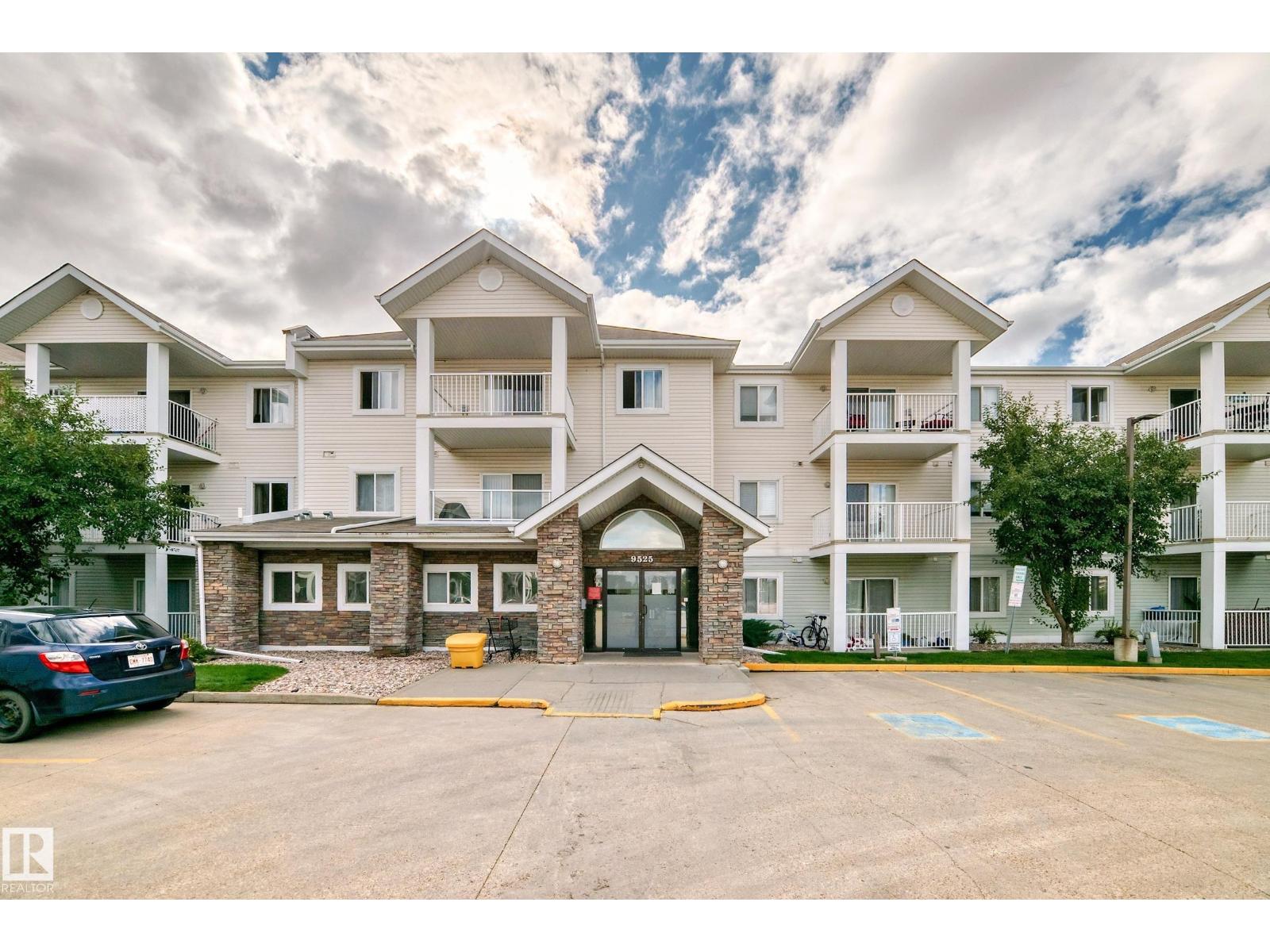 Property at #325 9525 162 AV NW image 2