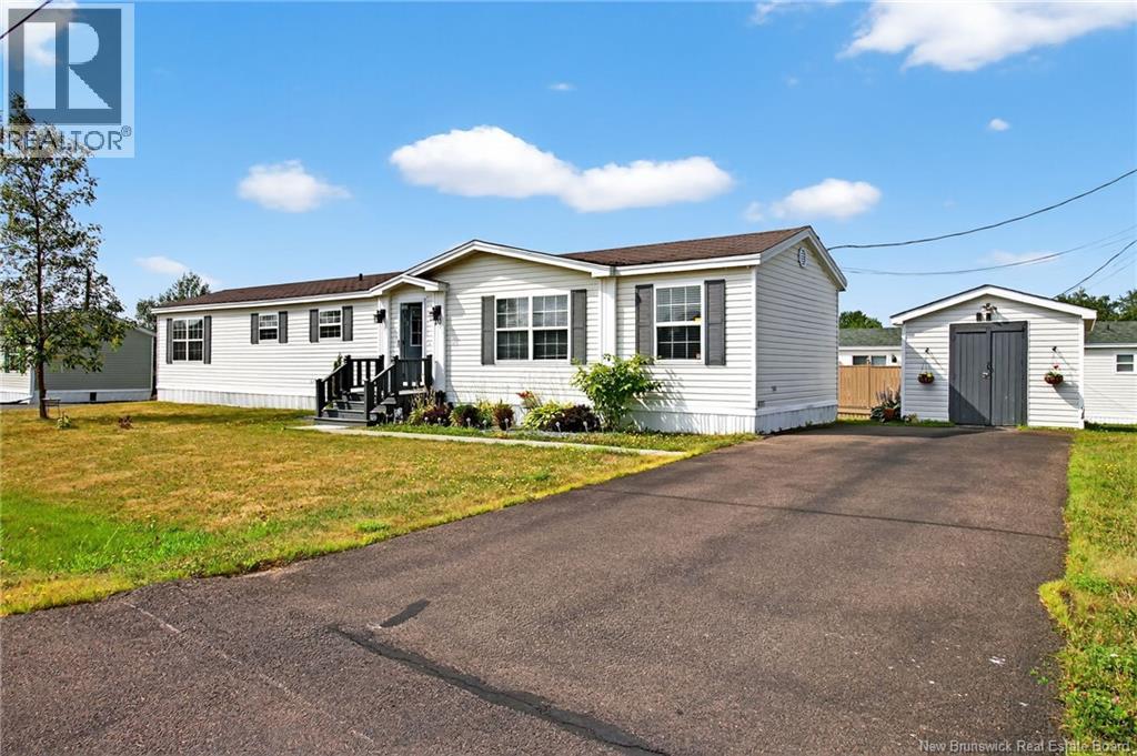 10 Gentian Street, Moncton, New Brunswick  E1H 3K6 - Photo 2 - NB124824