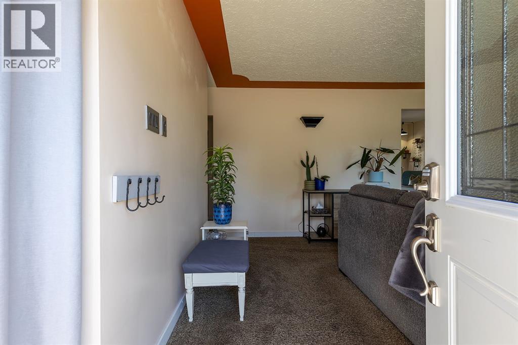 Property at 1479 7 Avenue NE image 4