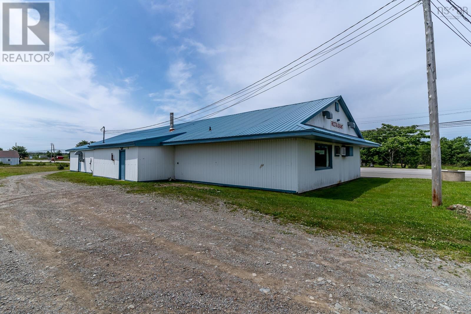 8946 Highway 1, Meteghan River, Nova Scotia  B0W 2L0 - Photo 22 - 202509042