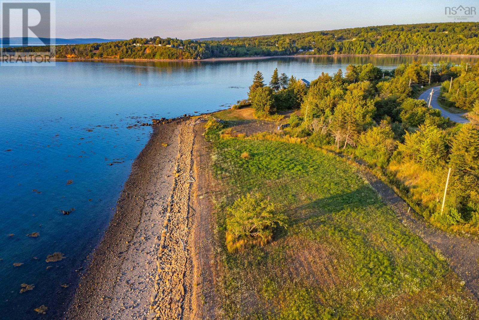 869 Highway 1, Smiths Cove, Nova Scotia  B0S 1S0 - Photo 11 - 202520712