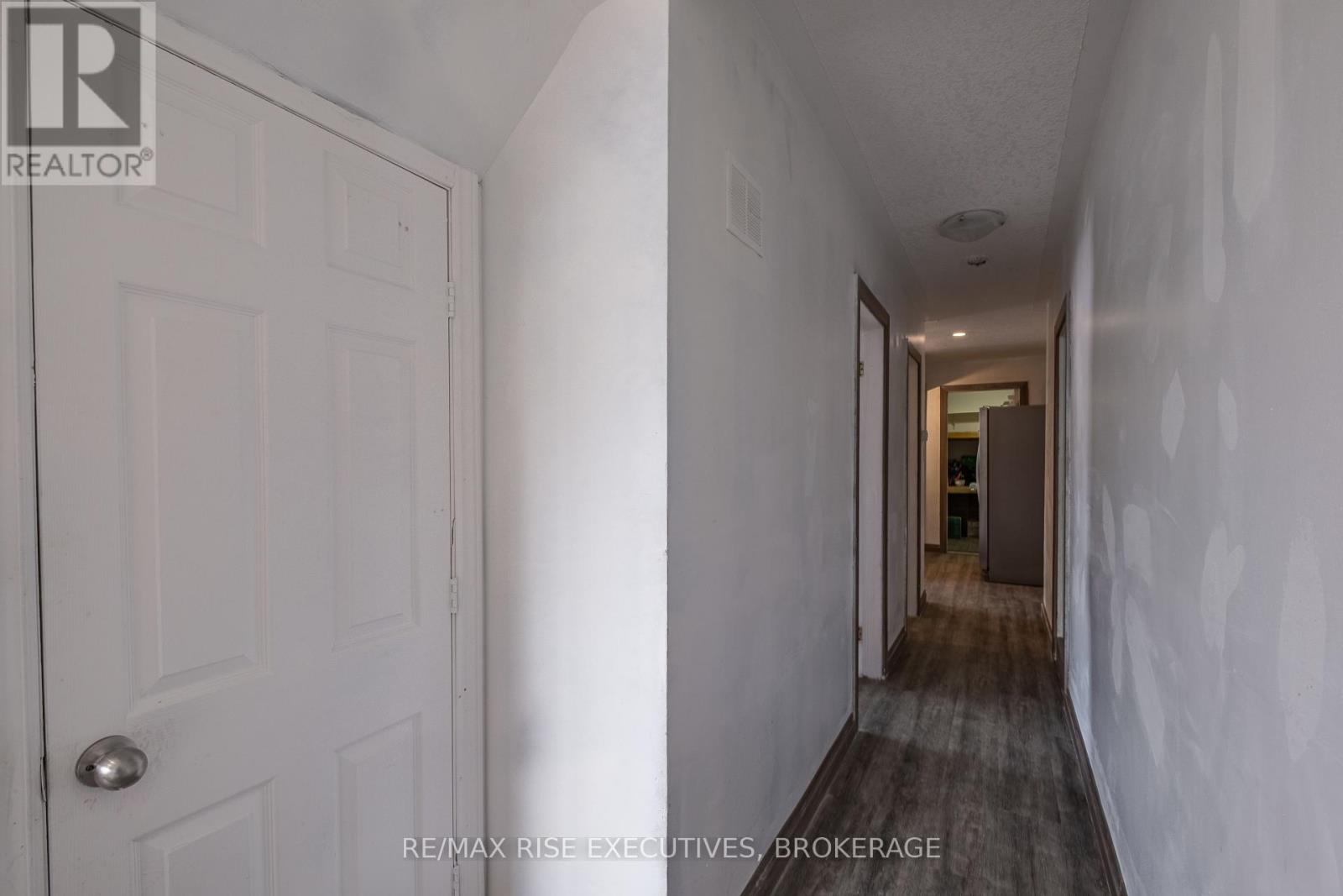 61 Seventh Avenue, Kingston (East Of Sir John A. Blvd), Ontario  K7K 2M5 - Photo 14 - X12346458