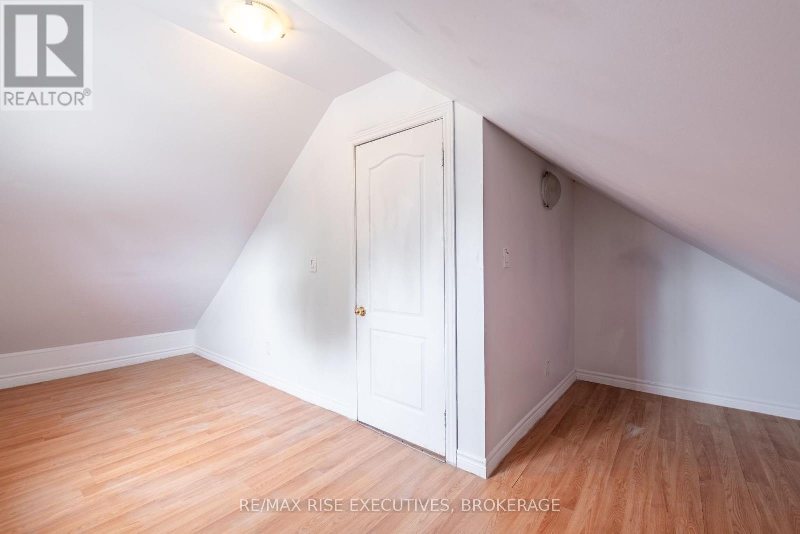 61 Seventh Avenue, Kingston (East Of Sir John A. Blvd), Ontario  K7K 2M5 - Photo 20 - X12346458