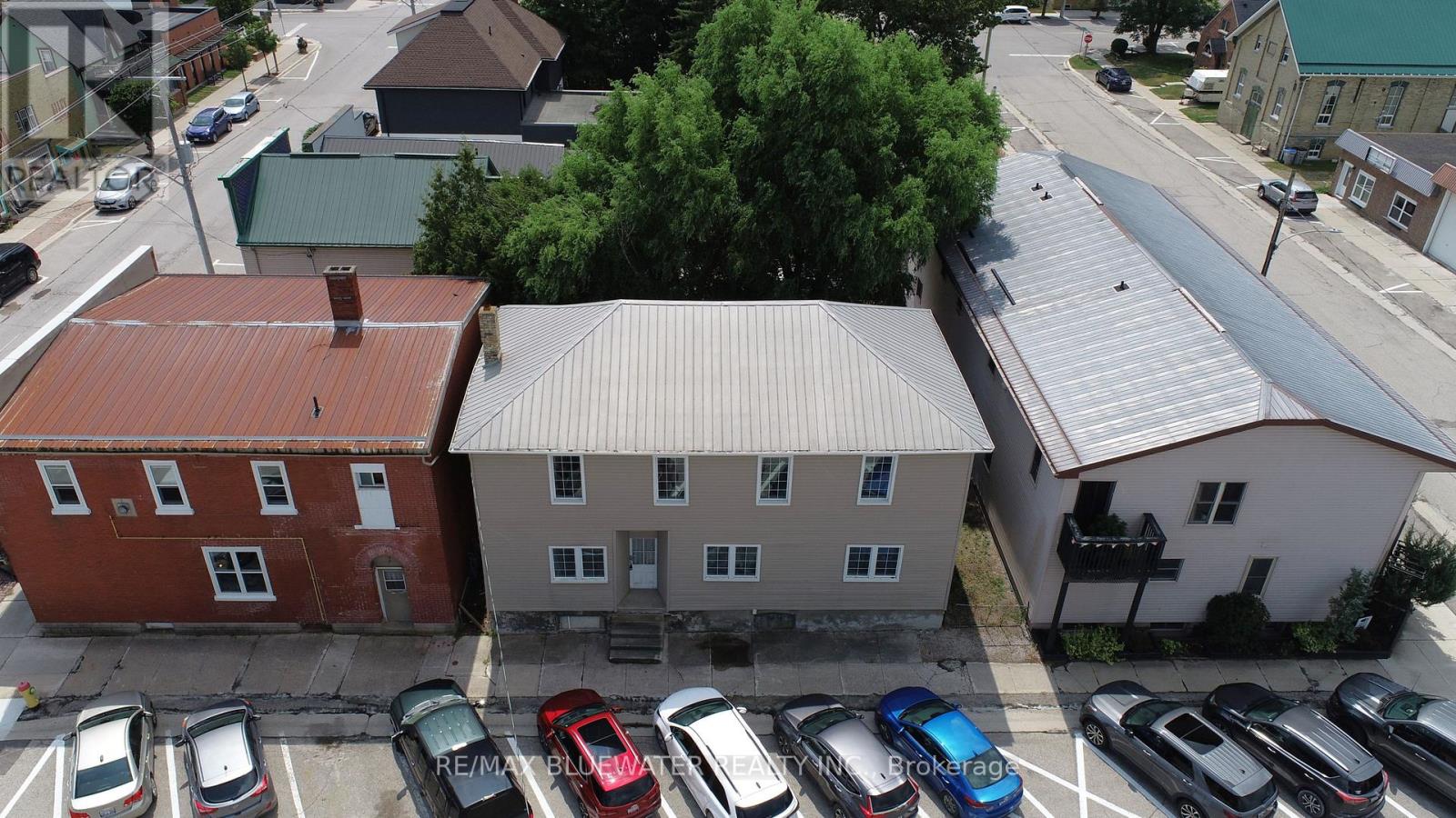 11 Mill Avenue, Bluewater, Ontario  N0M 2T0 - Photo 2 - X12346421