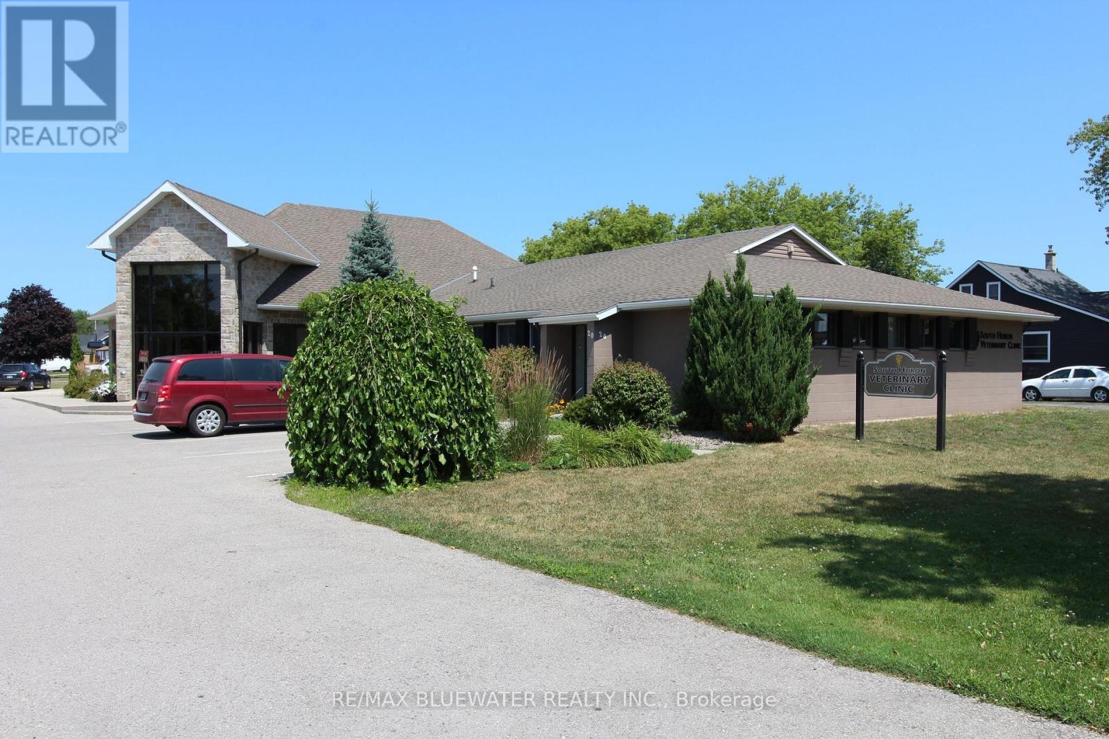 11 Mill Avenue, Bluewater, Ontario  N0M 2T0 - Photo 22 - X12346421