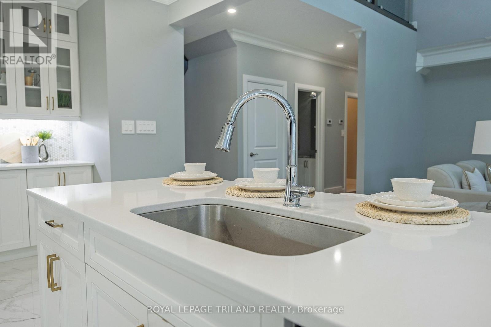 4114 Campbell Street N, London South, Ontario  N6P 0H5 - Photo 18 - X12346497
