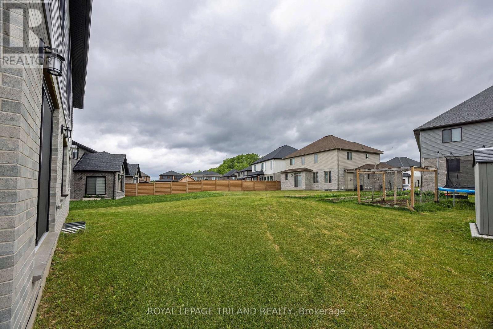 4114 Campbell Street N, London South, Ontario  N6P 0H5 - Photo 42 - X12346497