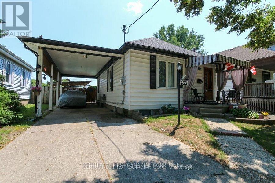 433 Salisbury Street, London East, Ontario  N5Y 3B3 - Photo 2 - X12346542