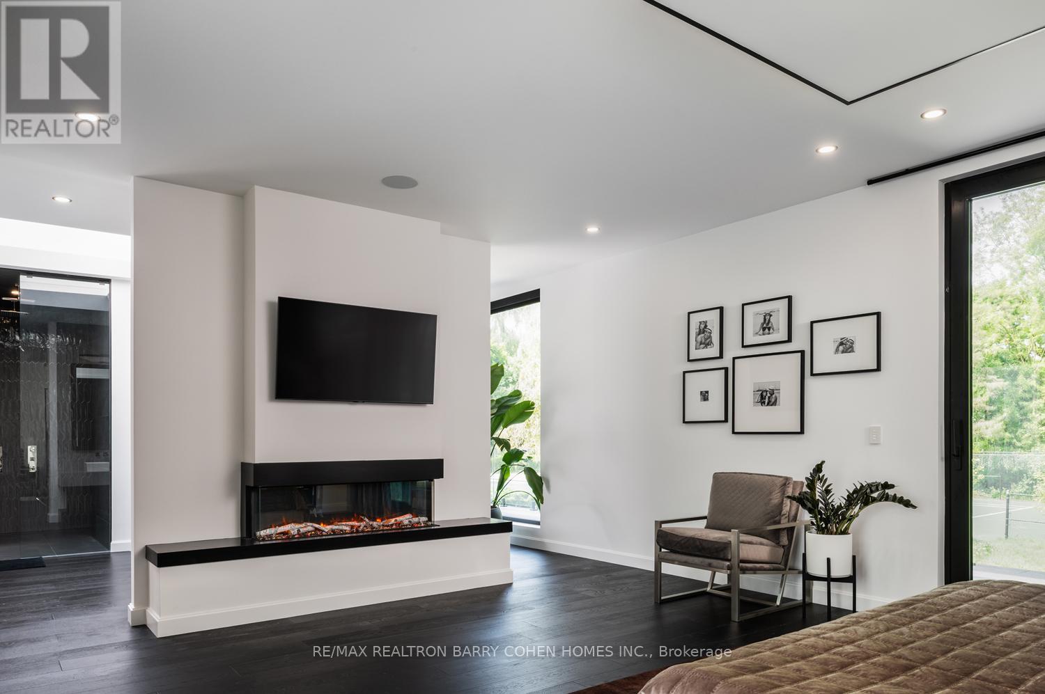 45 Park Lane Circle, Toronto (Bridle Path-Sunnybrook-York Mills), Ontario  M3C 2N3 - Photo 17 - C12346389