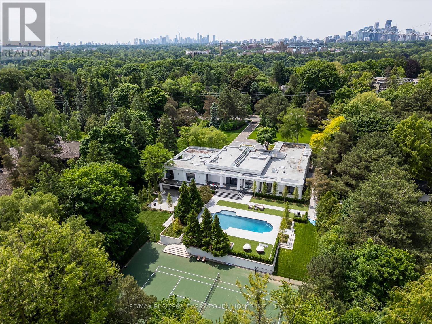 45 Park Lane Circle, Toronto (Bridle Path-Sunnybrook-York Mills), Ontario  M3C 2N3 - Photo 38 - C12346389