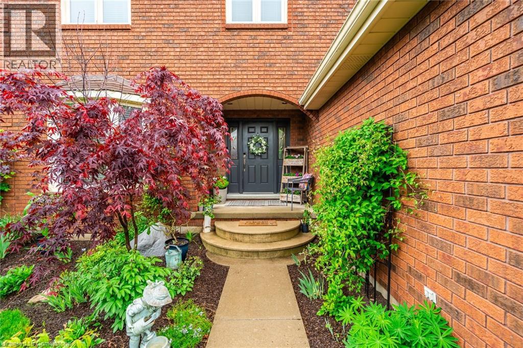 Property at 60 LEE Avenue image 3