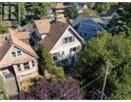2329 Dowler Pl Central Park, Victoria, Ca