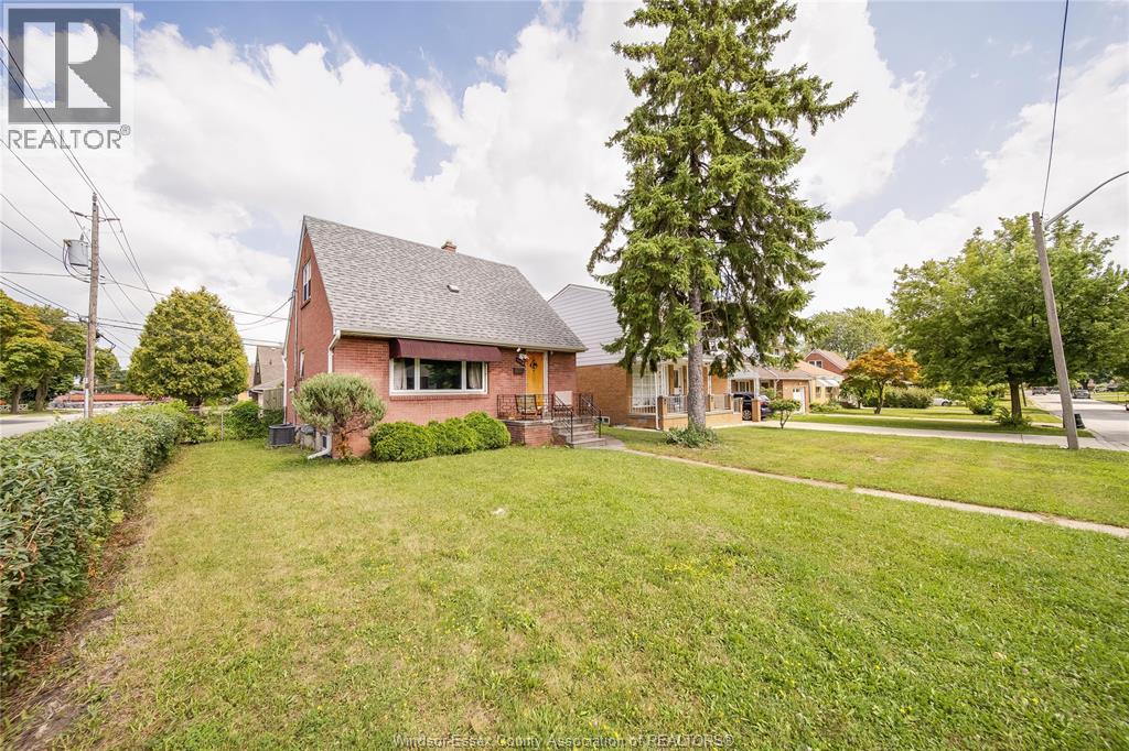 Property at 1104 HARRISON AVENUE image 3