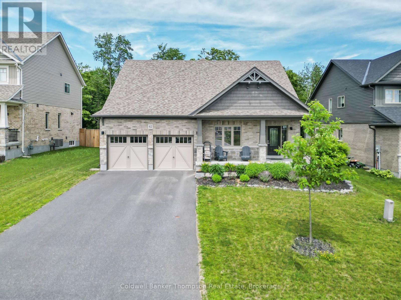 42 Woodstream Drive, Huntsville, Ontario  P1H 0B7 - Photo 1 - X12346441