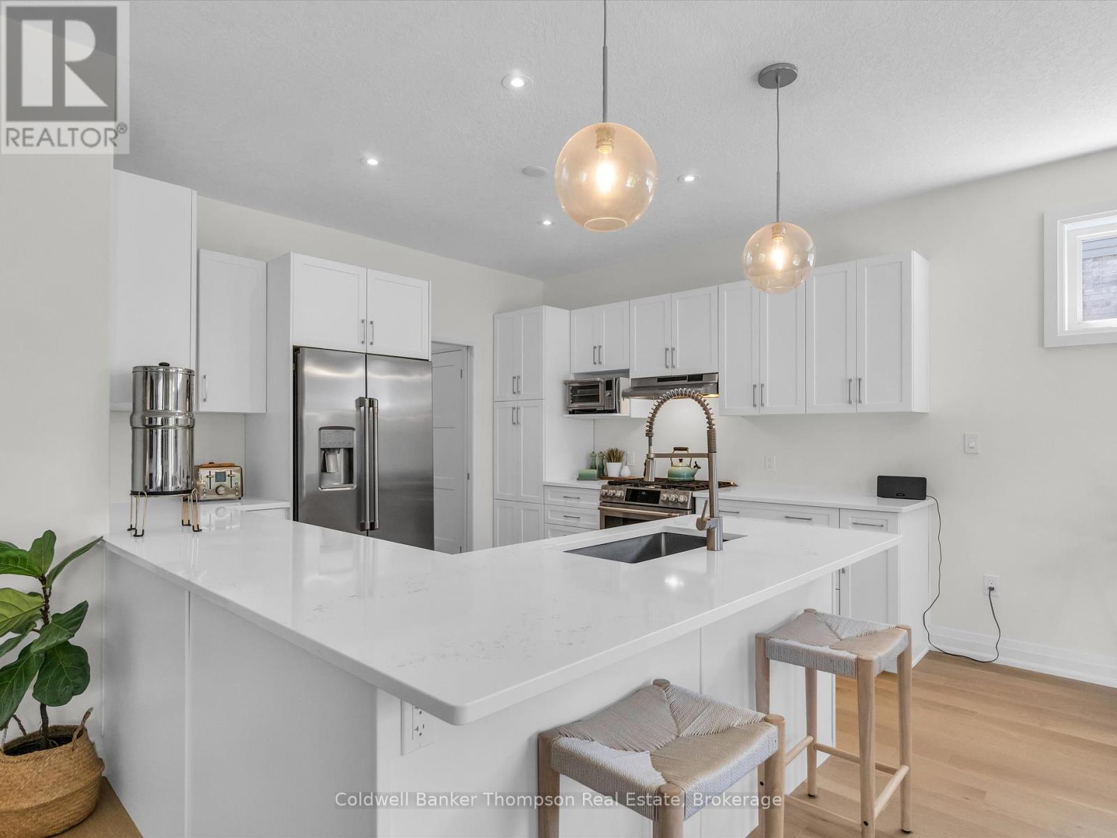 42 Woodstream Drive, Huntsville, Ontario  P1H 0B7 - Photo 14 - X12346441