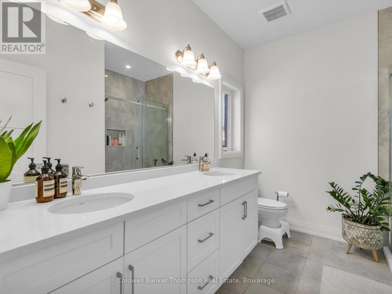42 Woodstream Drive, Huntsville, Ontario  P1H 0B7 - Photo 20 - X12346441