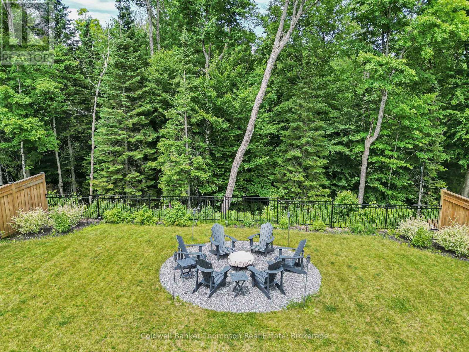 42 Woodstream Drive, Huntsville, Ontario  P1H 0B7 - Photo 31 - X12346441