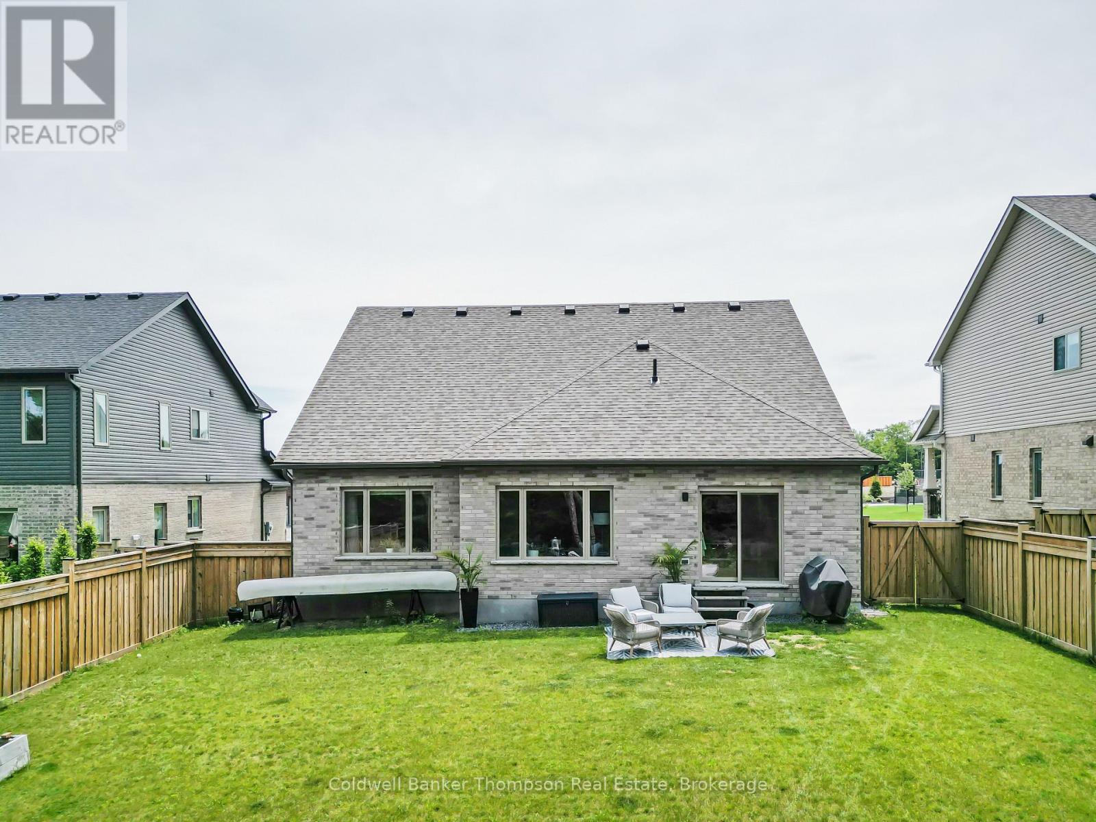 42 Woodstream Drive, Huntsville, Ontario  P1H 0B7 - Photo 33 - X12346441