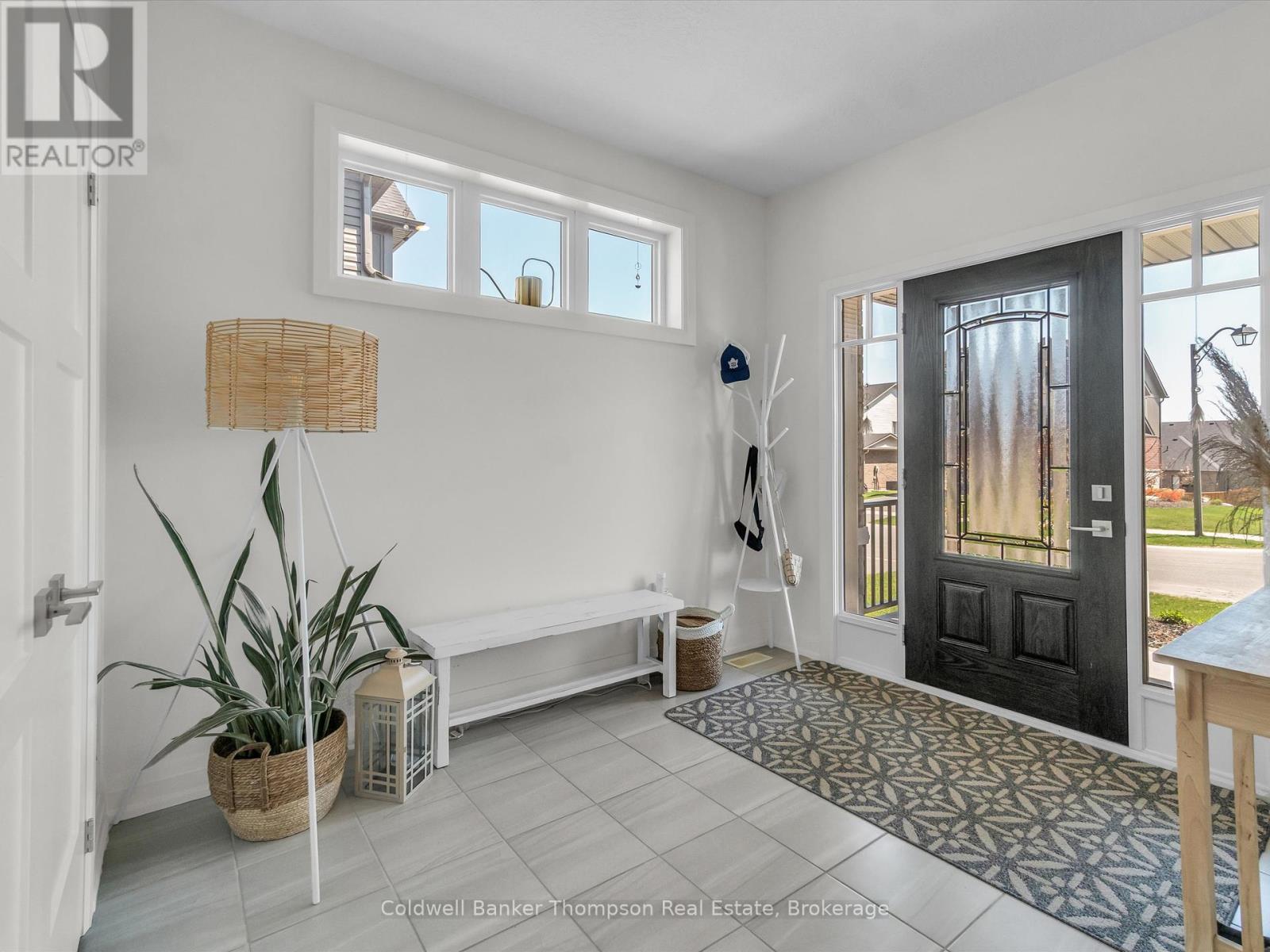 42 Woodstream Drive, Huntsville, Ontario  P1H 0B7 - Photo 5 - X12346441