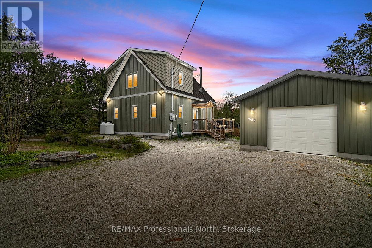 1059 Tiffany Lane, Minden Hills, Ontario  K0M 2K0 - Photo 17 - X12346490