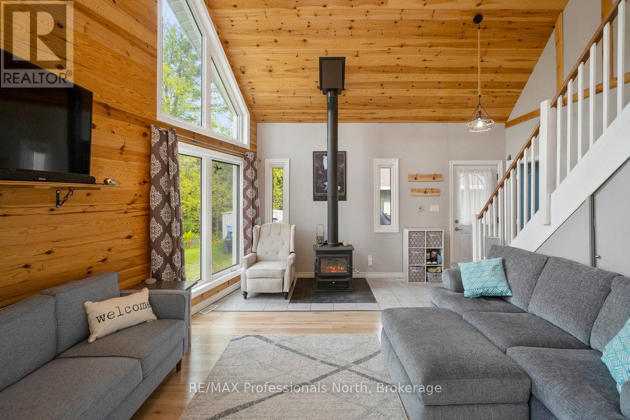 1059 Tiffany Lane, Minden Hills, Ontario  K0M 2K0 - Photo 26 - X12346490
