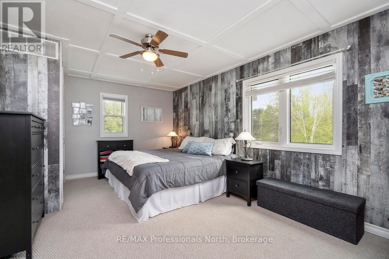 1059 Tiffany Lane, Minden Hills, Ontario  K0M 2K0 - Photo 37 - X12346490