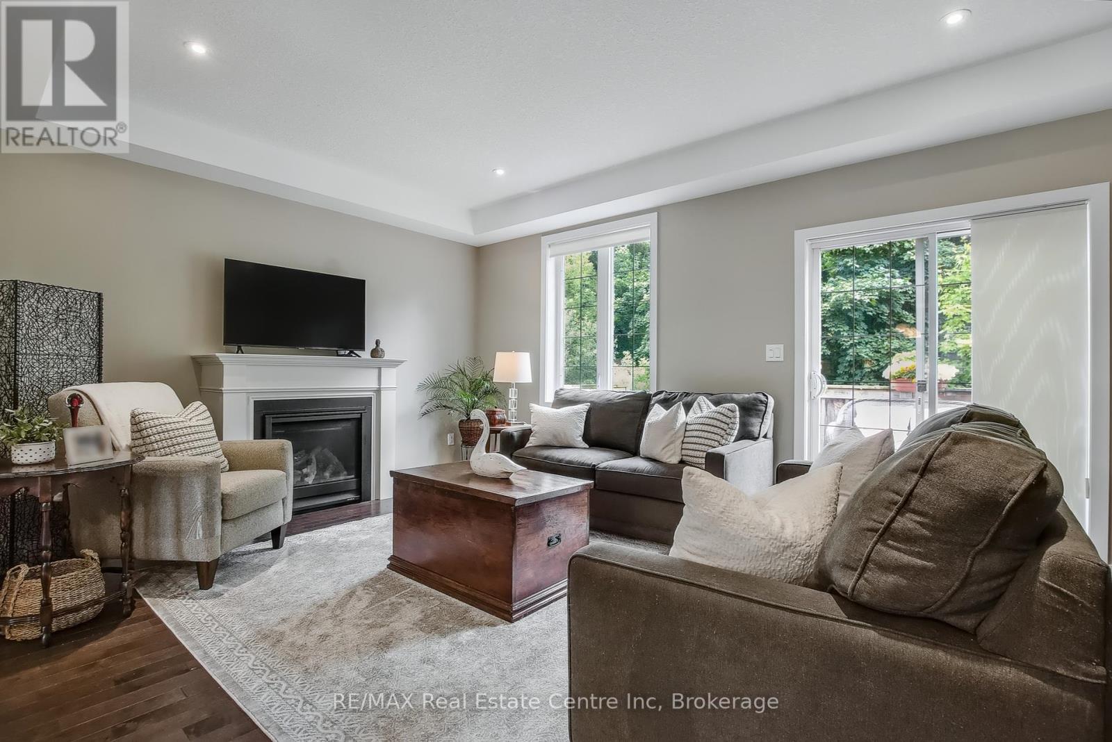16 - 72 York Road, Guelph, Ontario  N1E 0M3 - Photo 14 - X12346508