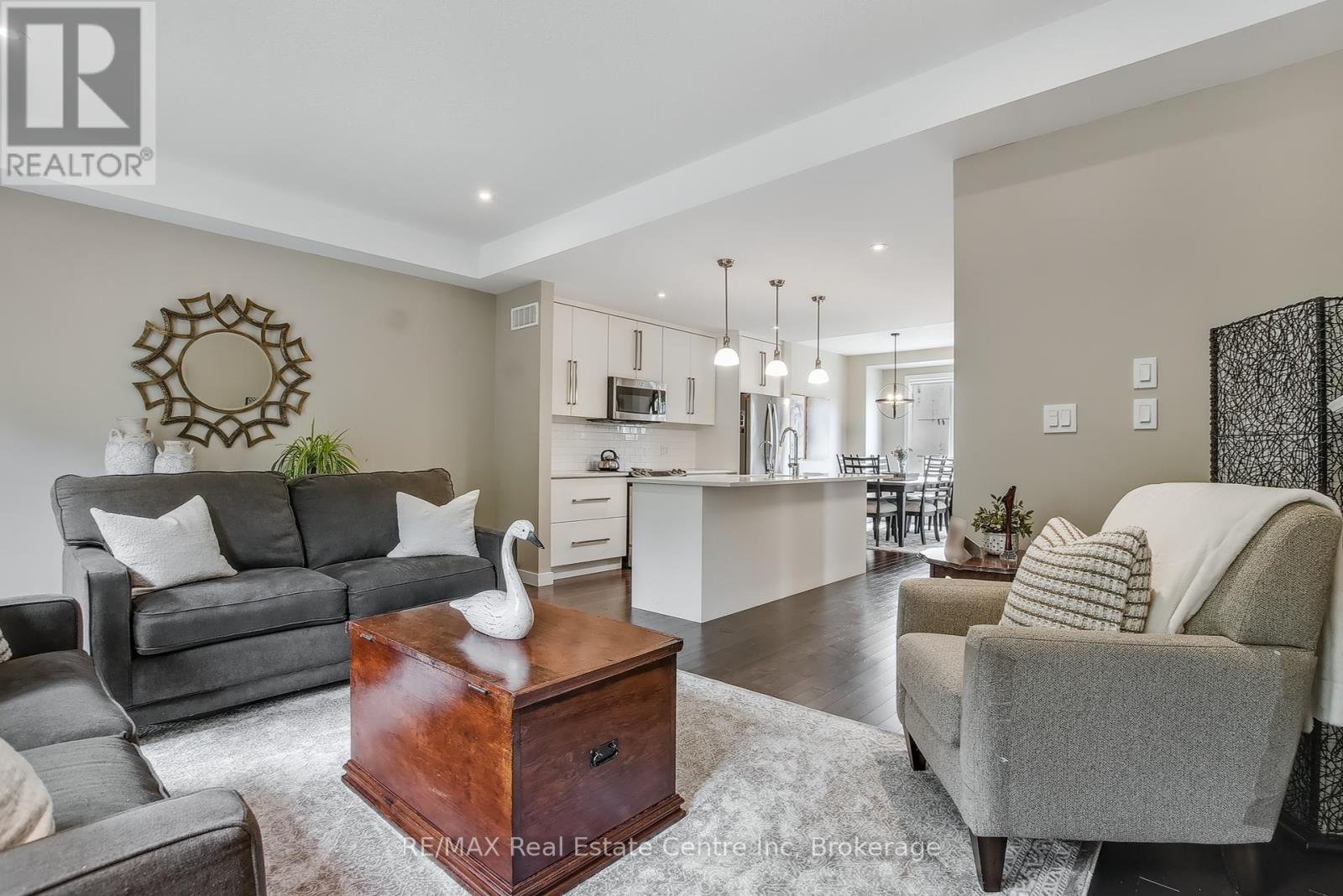 16 - 72 York Road, Guelph, Ontario  N1E 0M3 - Photo 15 - X12346508
