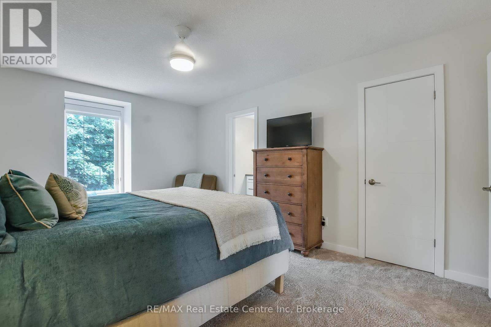 16 - 72 York Road, Guelph, Ontario  N1E 0M3 - Photo 22 - X12346508