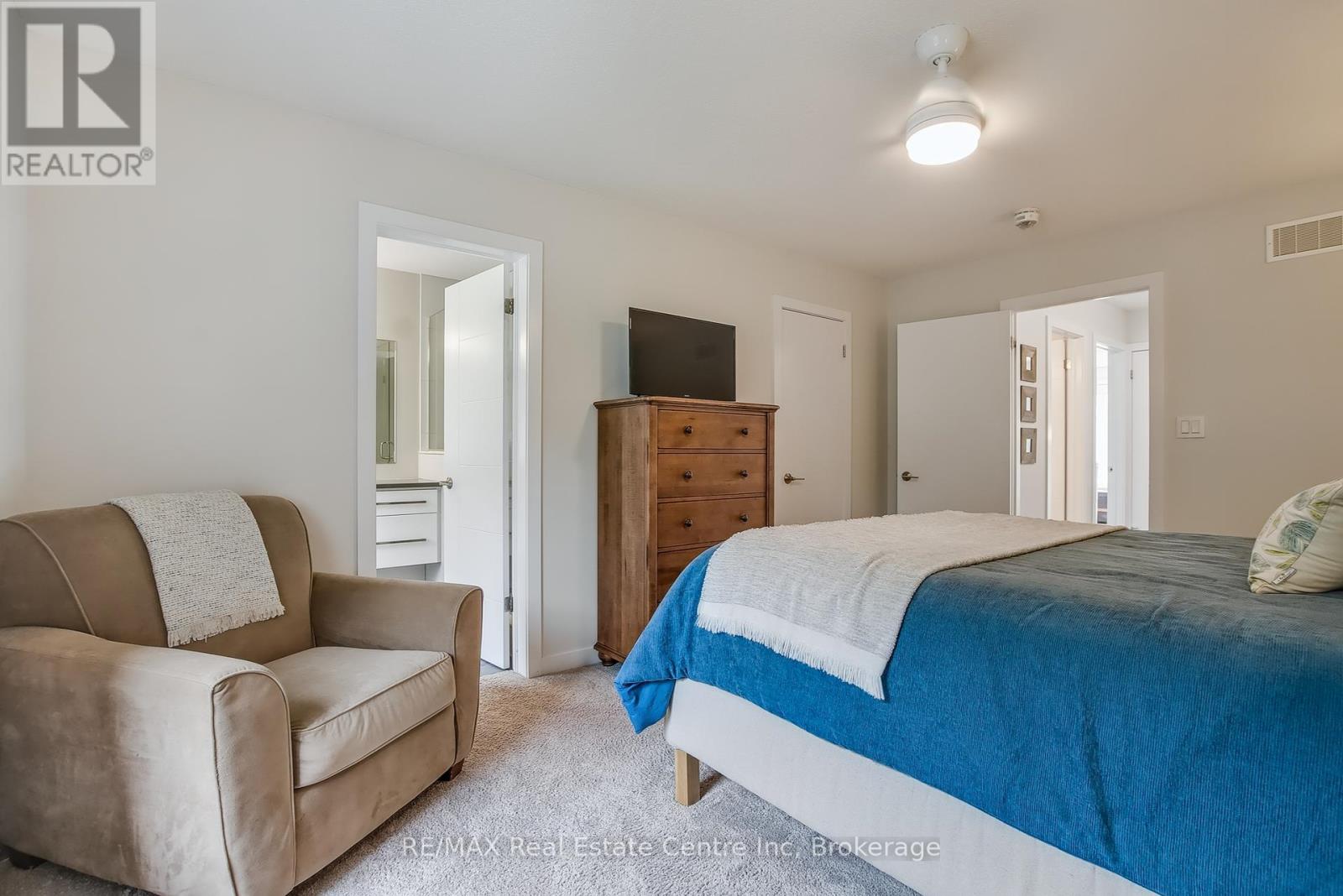 16 - 72 York Road, Guelph, Ontario  N1E 0M3 - Photo 23 - X12346508