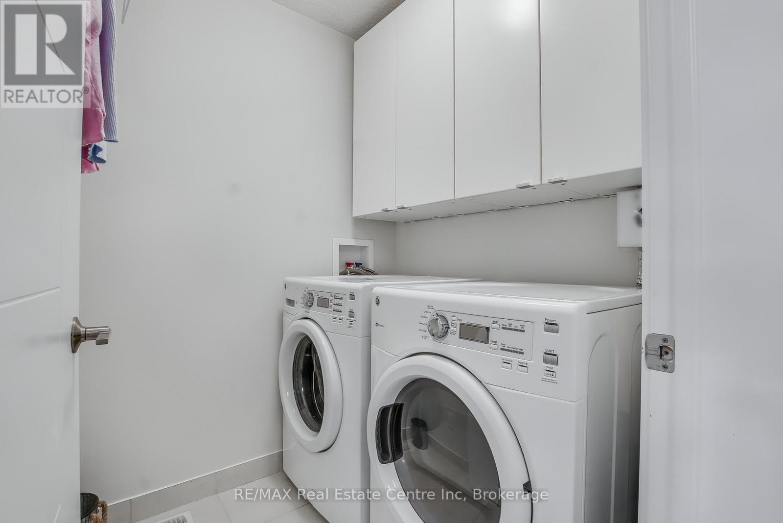 16 - 72 York Road, Guelph, Ontario  N1E 0M3 - Photo 32 - X12346508