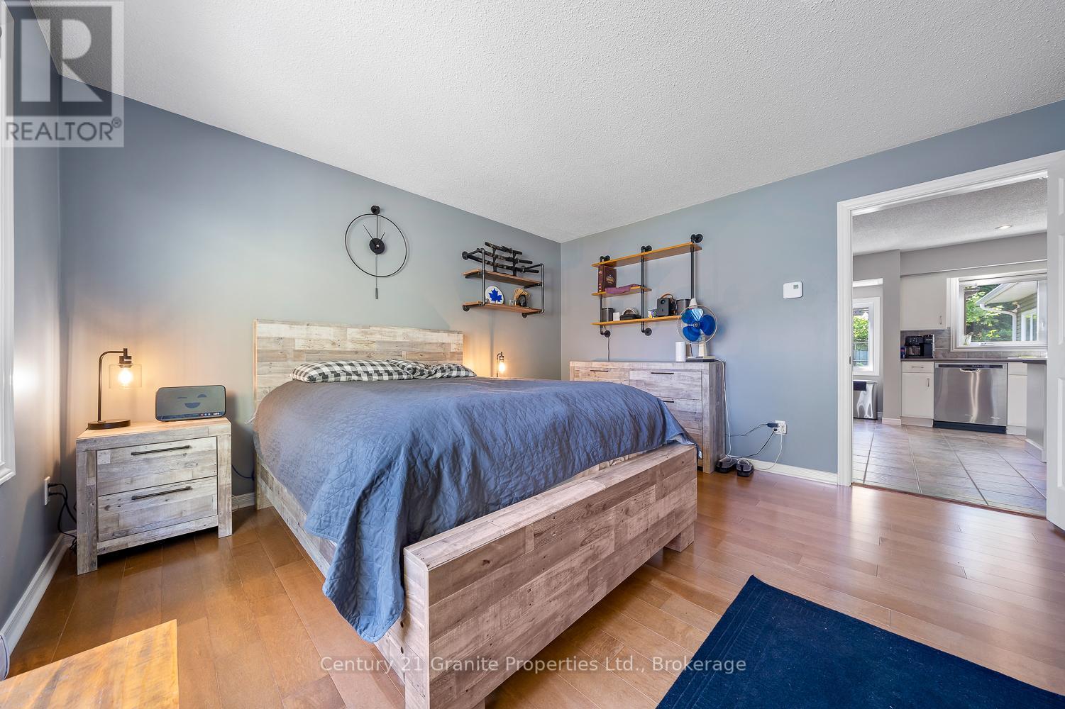 7 Tudhope Street, Parry Sound, Ontario  P2A 2H9 - Photo 31 - X12346535