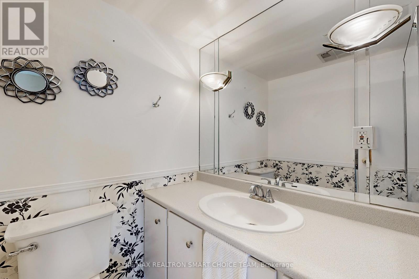 506 - 180 Dudley Avenue, Markham, Ontario L3T 4X2 - Photo 13 - N12346478