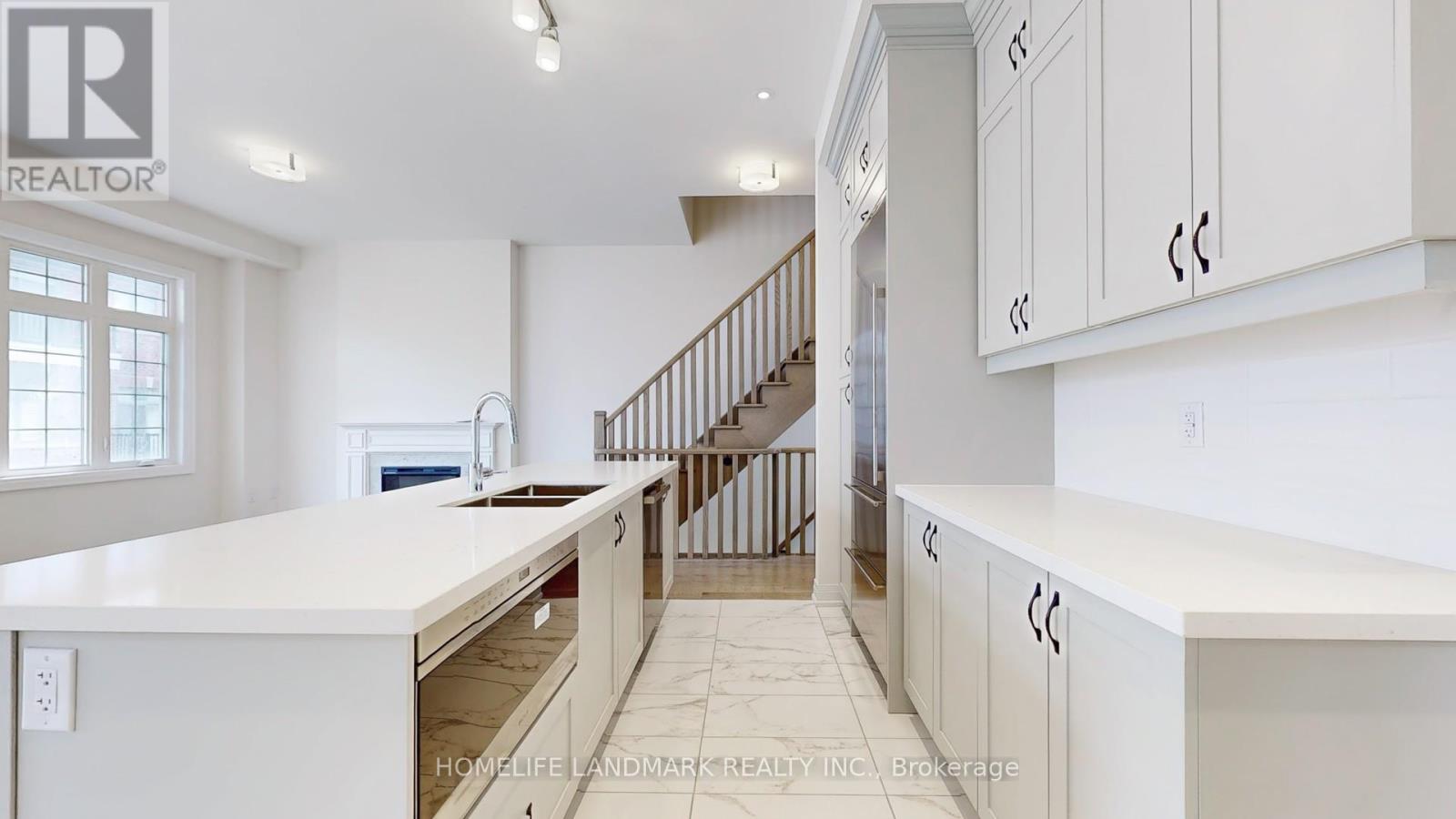 1 Abbeyhill Lane, Markham (Angus Glen), Ontario  L6C 3L5 - Photo 19 - N12346489