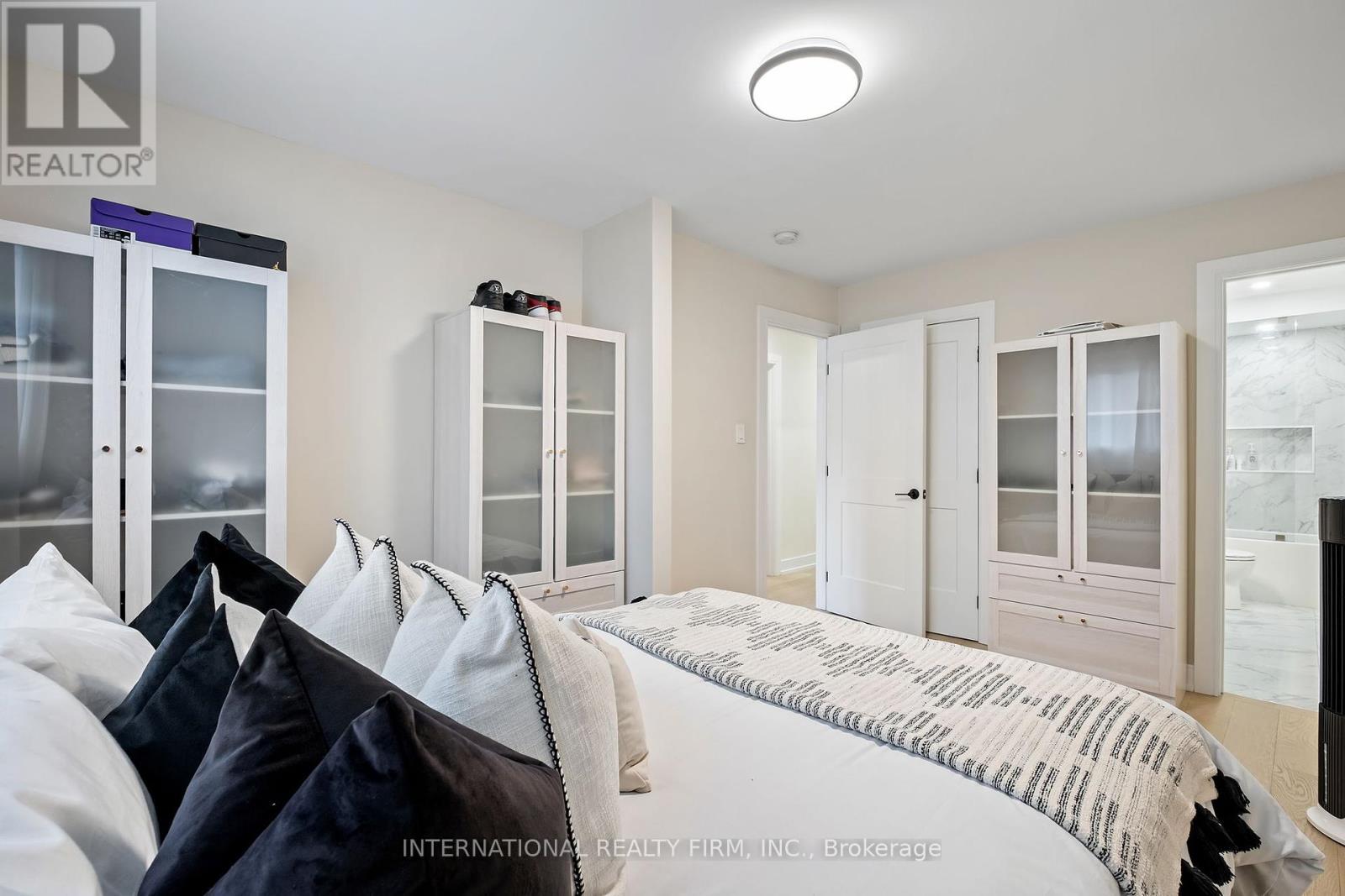 7 Boyne Highlands Court, Vaughan, Ontario  L4K 1K4 - Photo 19 - N12346494