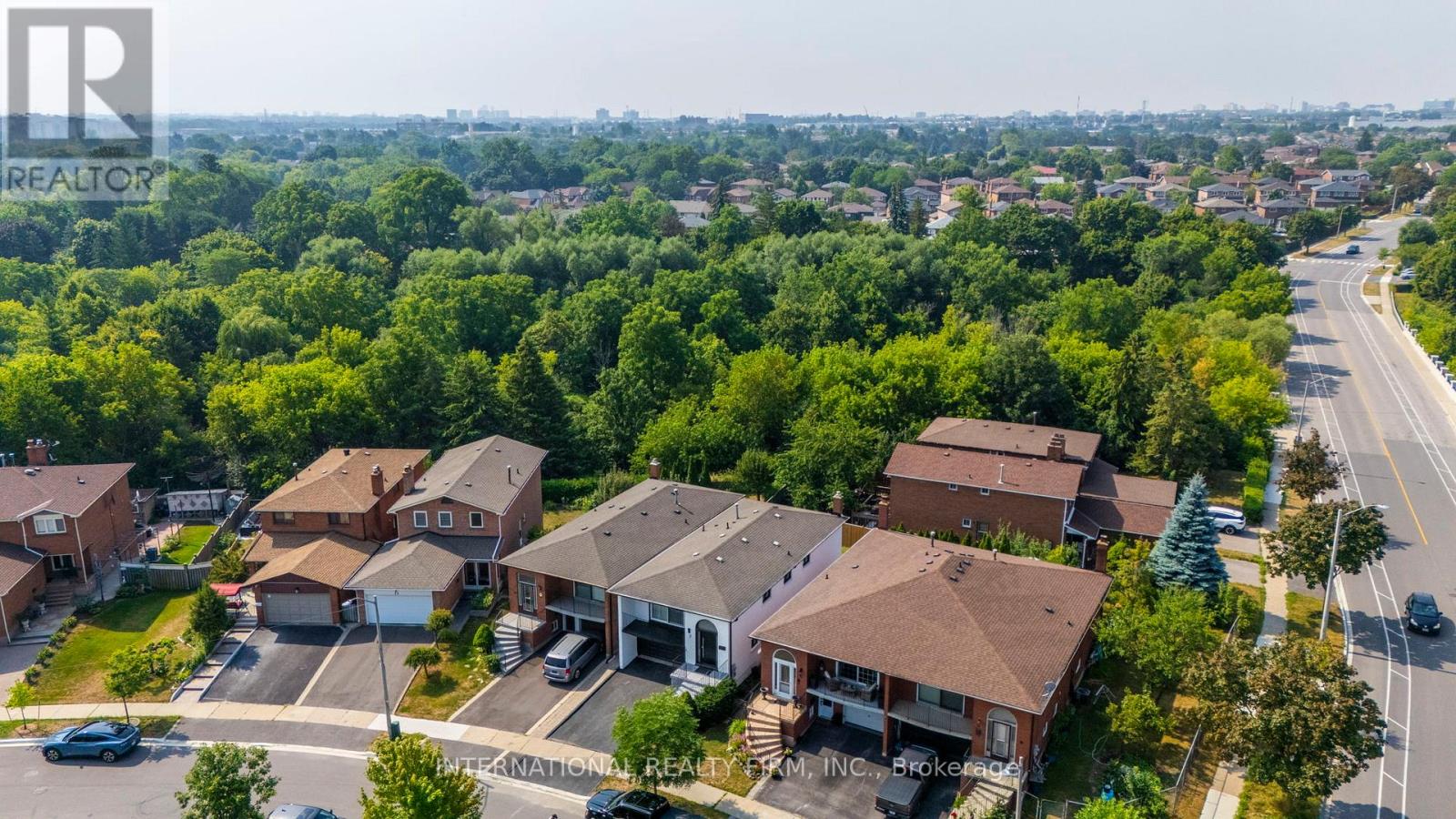 7 Boyne Highlands Court, Vaughan, Ontario  L4K 1K4 - Photo 35 - N12346494