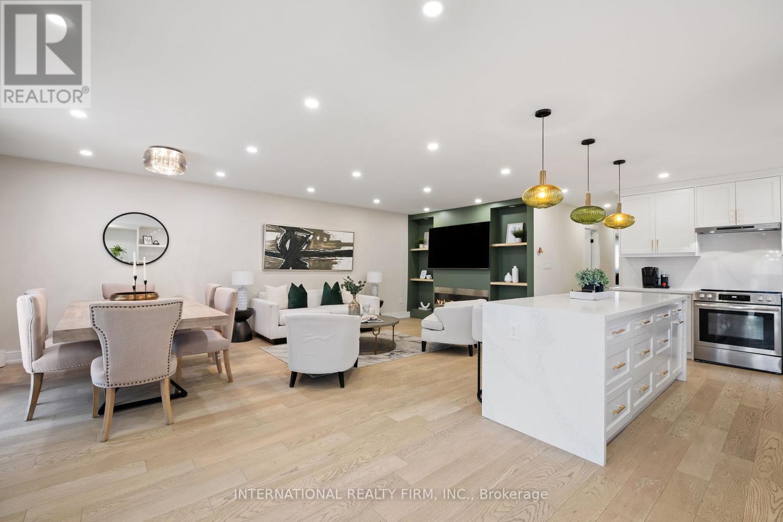 7 Boyne Highlands Court, Vaughan, Ontario  L4K 1K4 - Photo 6 - N12346494