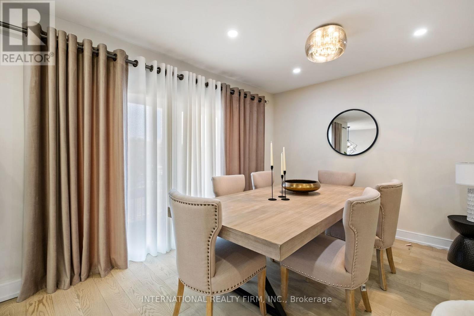7 Boyne Highlands Court, Vaughan, Ontario  L4K 1K4 - Photo 9 - N12346494