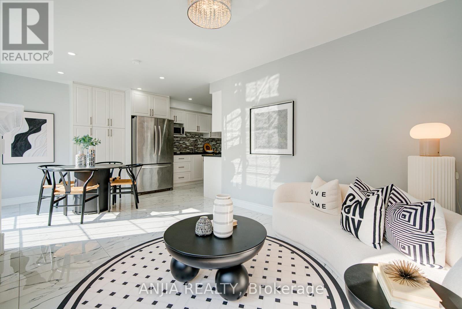 111 Viscount Drive, Markham (Berczy), Ontario  L6C 2P3 - Photo 24 - N12346557