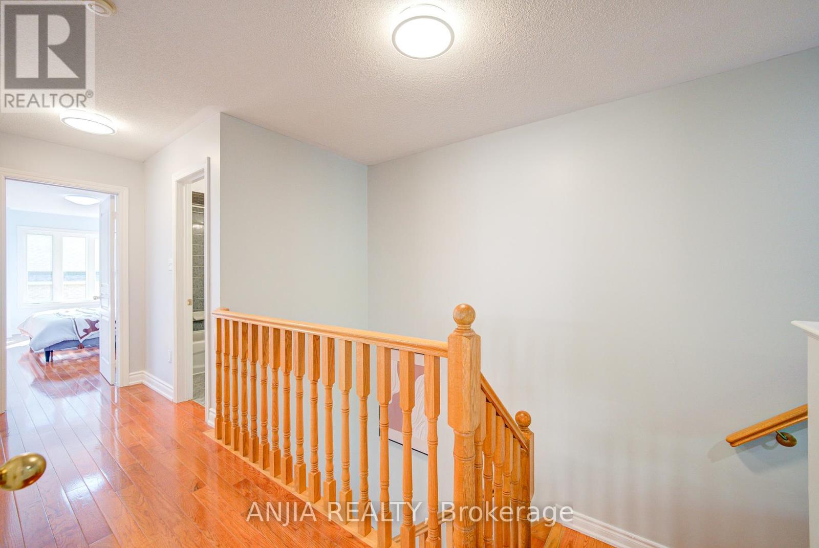 111 Viscount Drive, Markham (Berczy), Ontario  L6C 2P3 - Photo 26 - N12346557