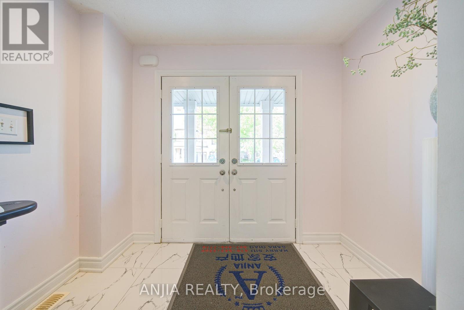 Property at 111 VISCOUNT DRIVE image 4