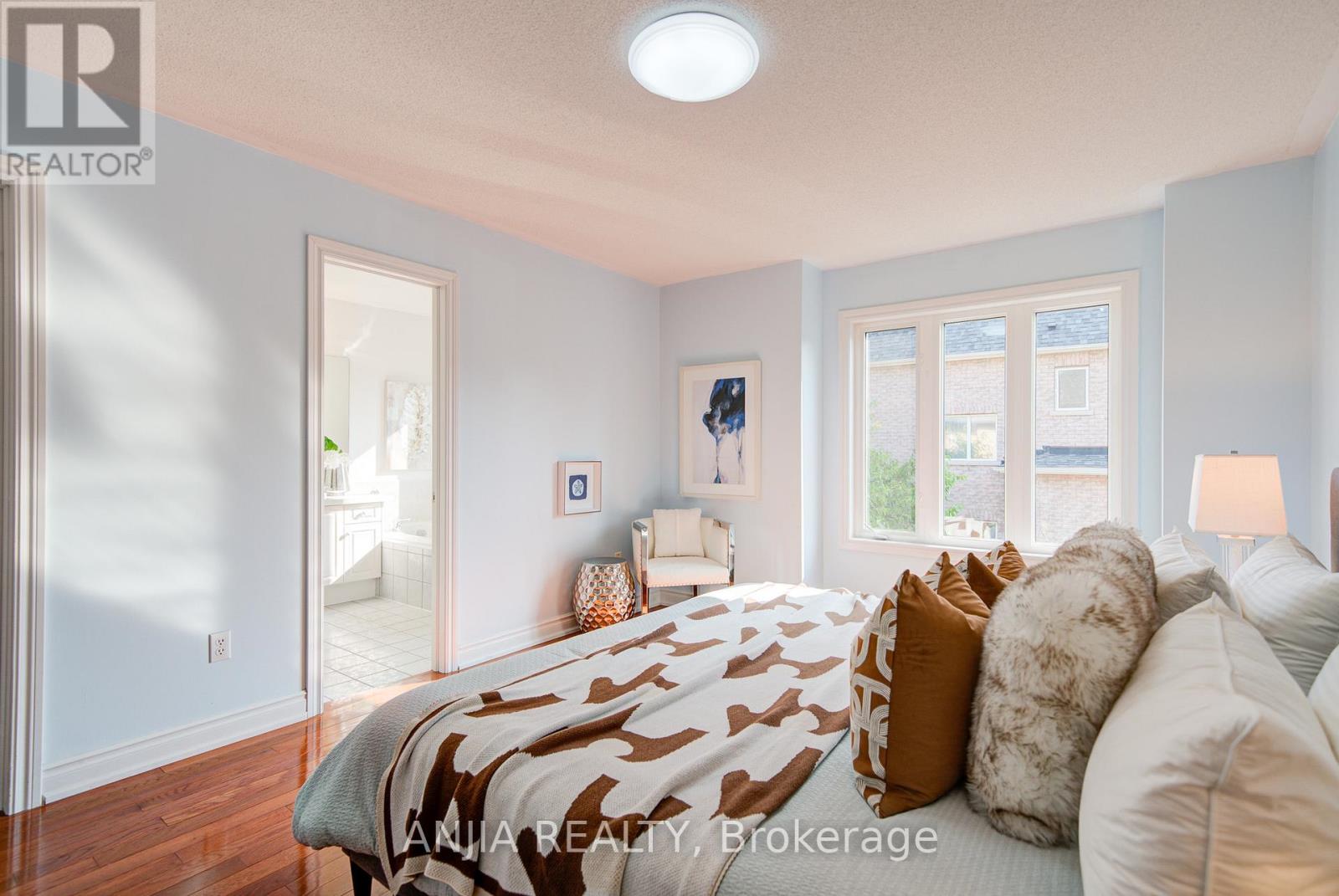 111 Viscount Drive, Markham (Berczy), Ontario  L6C 2P3 - Photo 42 - N12346557