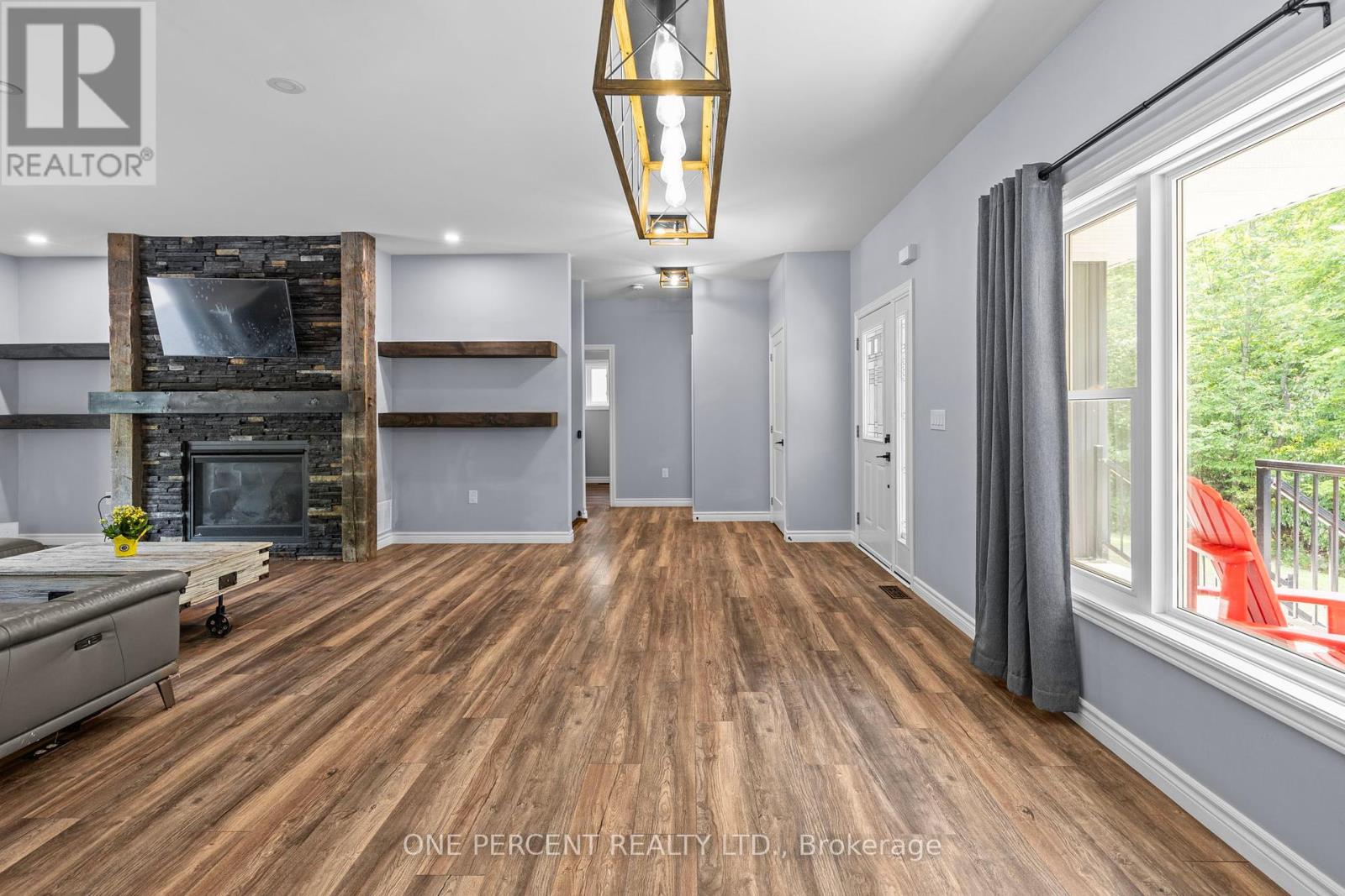 2326 Foxmead Road, Oro-Medonte, Ontario  L0K 1E0 - Photo 14 - S12346533