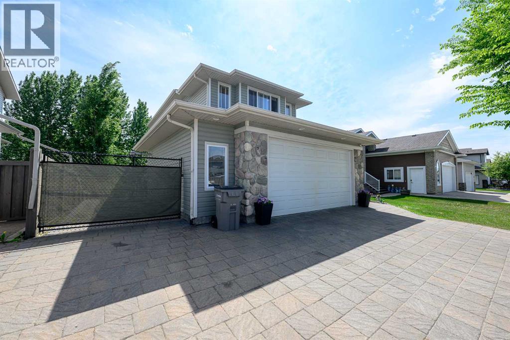 Property at 10909 65 Avenue image 2